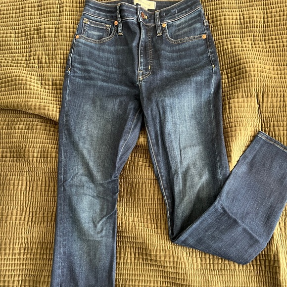 Madewell Denim - Madewell Dark Blue Women's Curvy High Rise Jeans